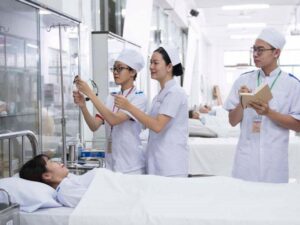 Ngành Điều dưỡng là một trong những lĩnh vực có triển vọng phát triển mạnh và nhu cầu tuyển dụng lớn hiện nay